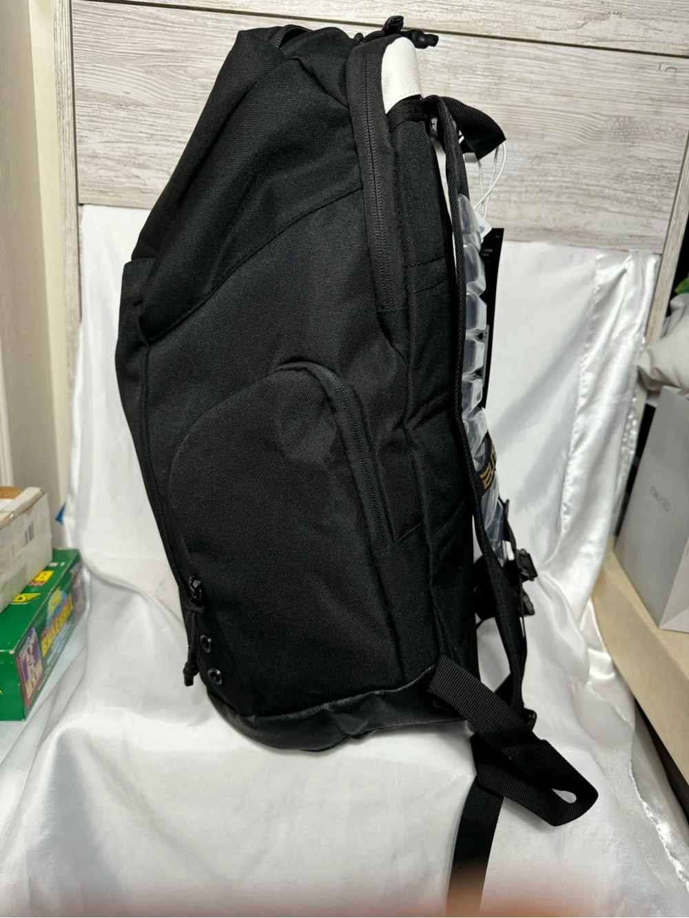 Nike Elite Pro Basketball Backpack Black White Gold Athletic Gym Bag New - Picture 4 of 5